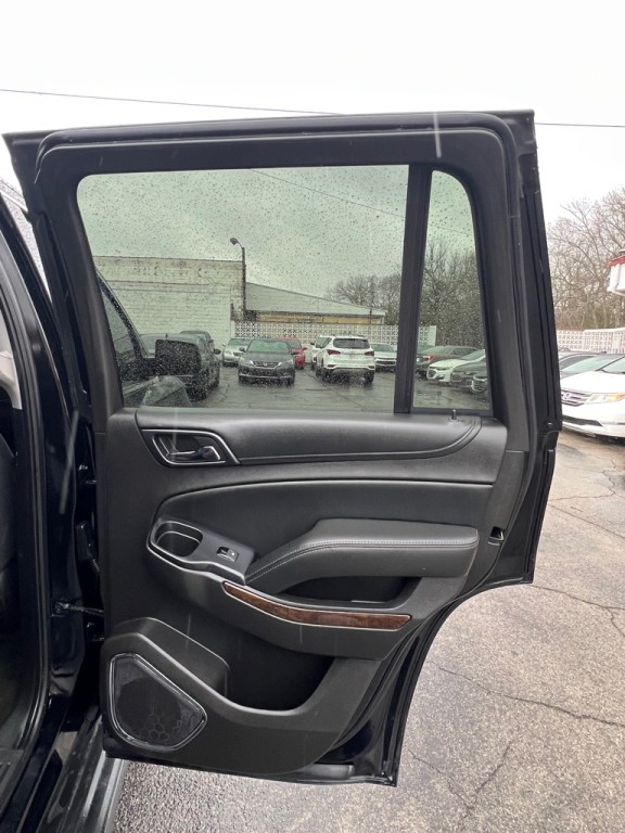 2017 Chevrolet Tahoe Image 13