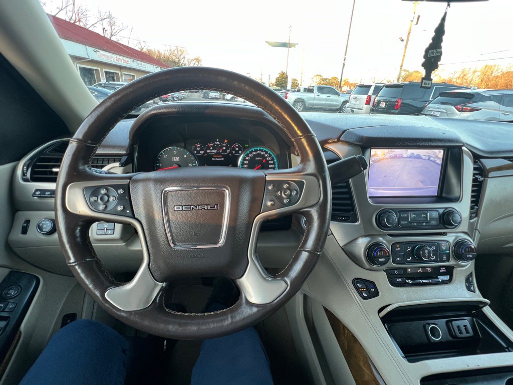 2017 GMC Yukon Image 18