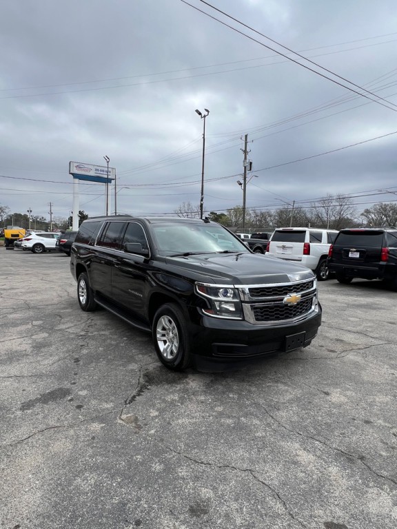2016 Chevrolet Suburban Image 8