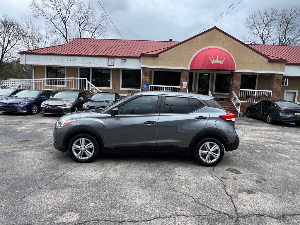 2020 Nissan Kicks Image 2