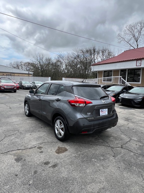 2020 Nissan Kicks Image 3