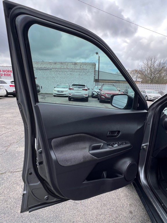 2020 Nissan Kicks Image 9