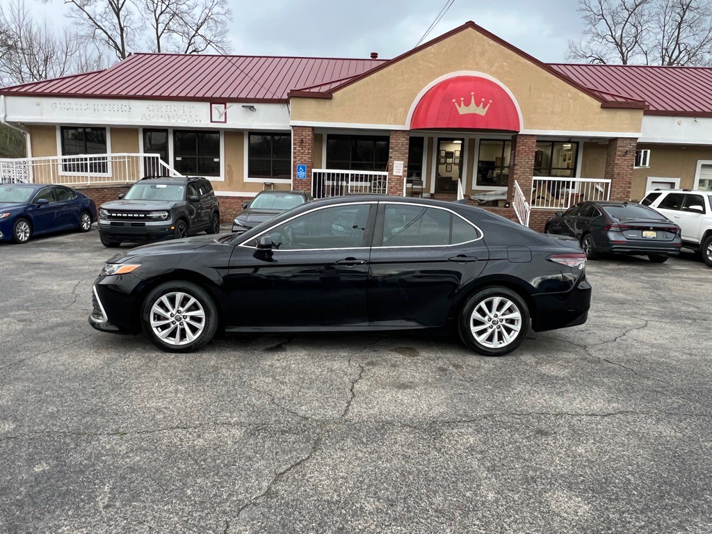 2021 Toyota Camry Image 2