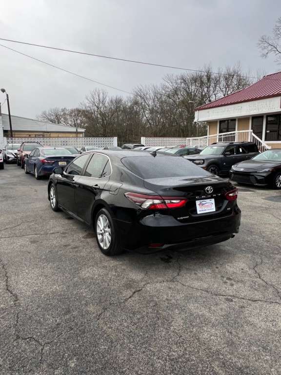 2021 Toyota Camry Image 3