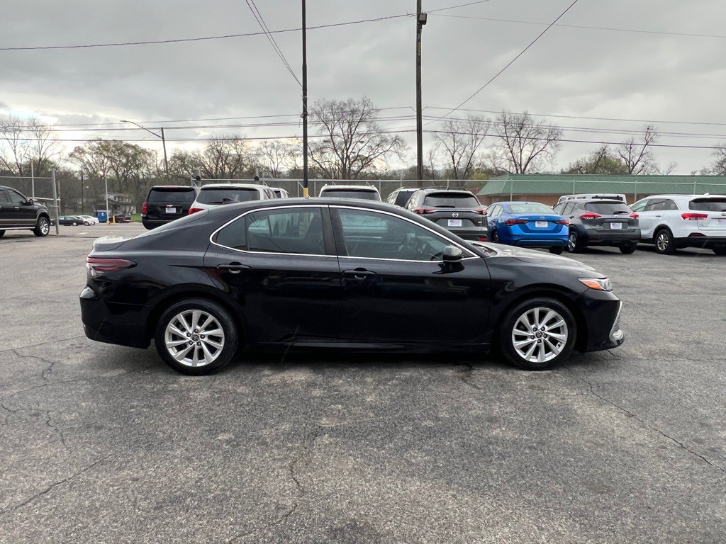 2021 Toyota Camry Image 6