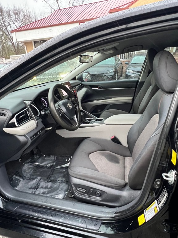 2021 Toyota Camry Image 10