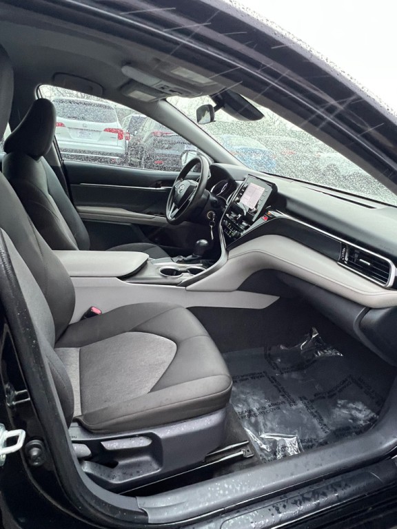 2021 Toyota Camry Image 16
