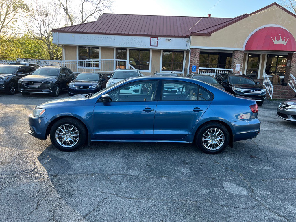 2016 Volkswagen Jetta Image 2