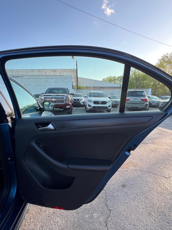 2016 Volkswagen Jetta Image 13