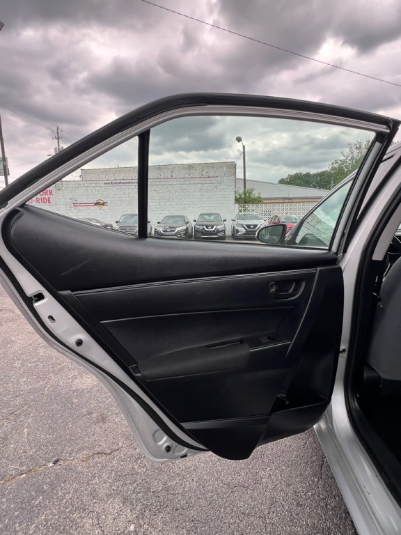 2018 Toyota Corolla Image 11