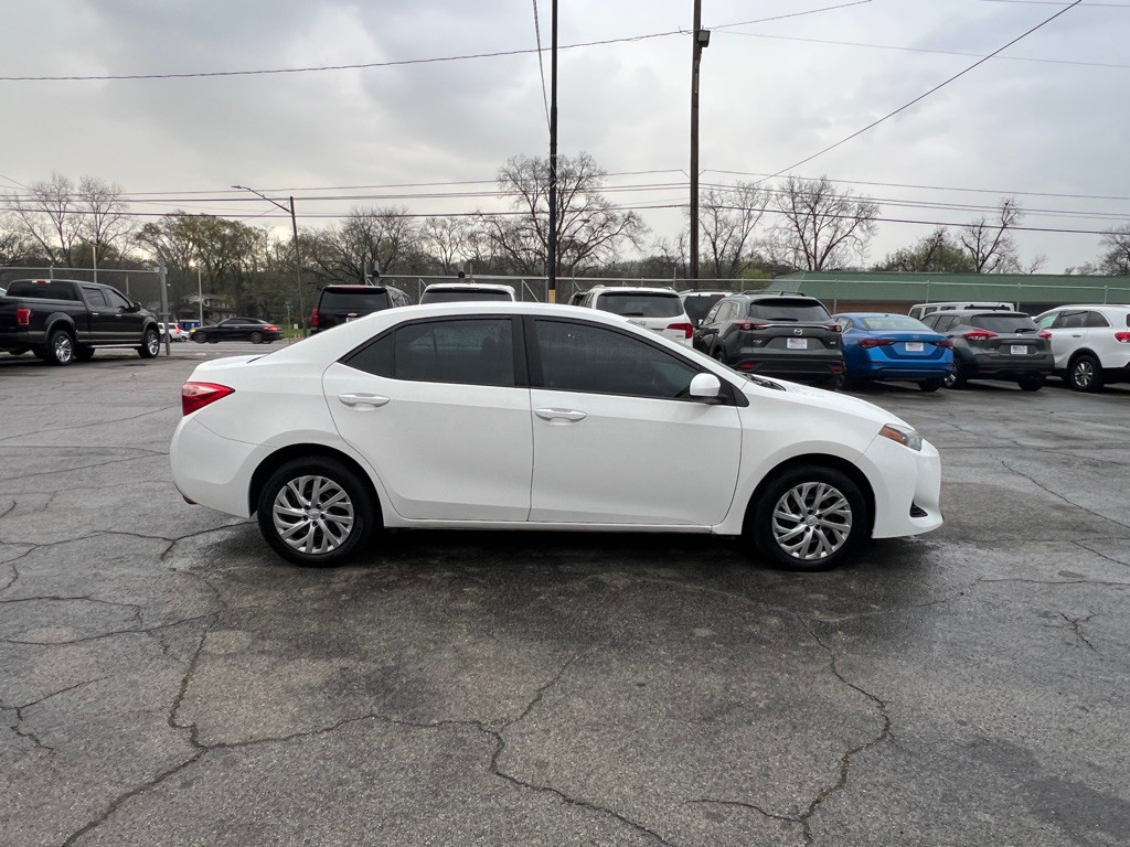 2019 Toyota Corolla Image 6