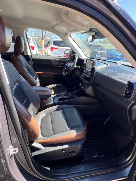 2021 Ford Bronco Image 16