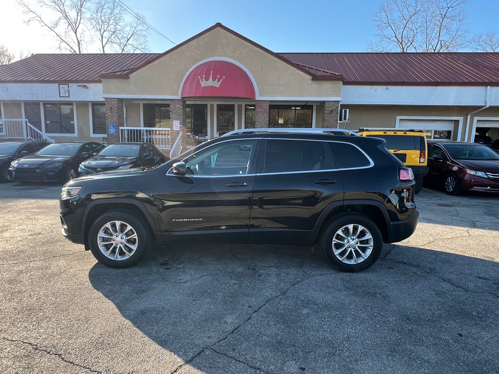 2019 Jeep Cherokee Image 2