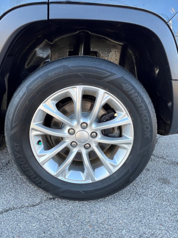 2019 Jeep Cherokee Image 22