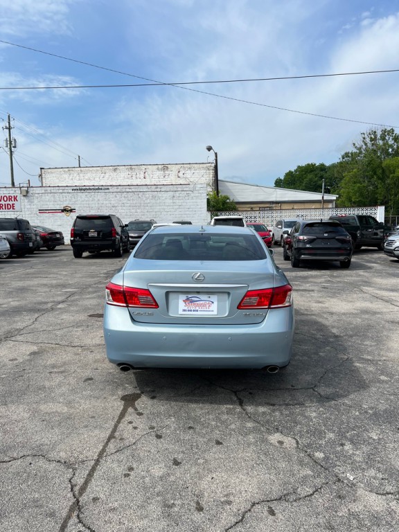 2010 Lexus ES Image 3