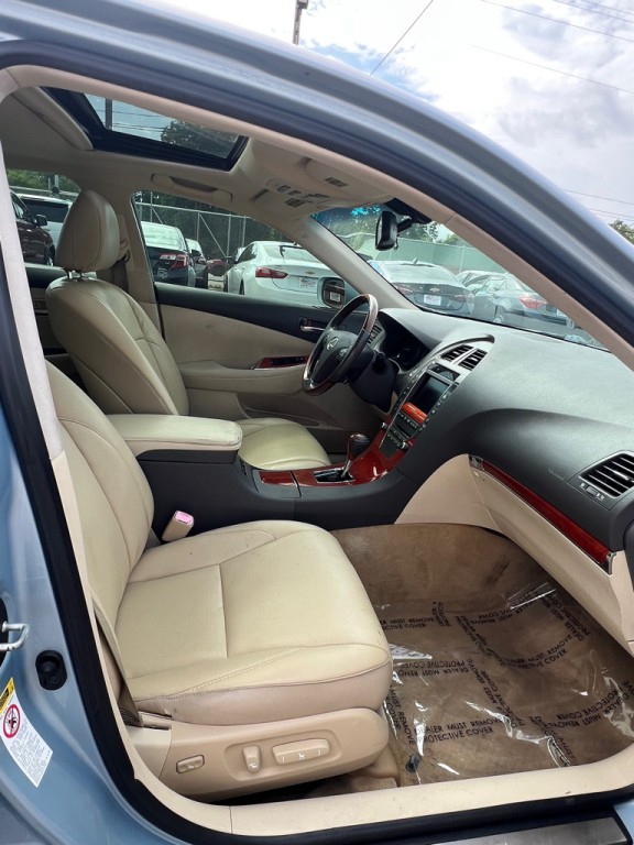 2010 Lexus ES Image 14