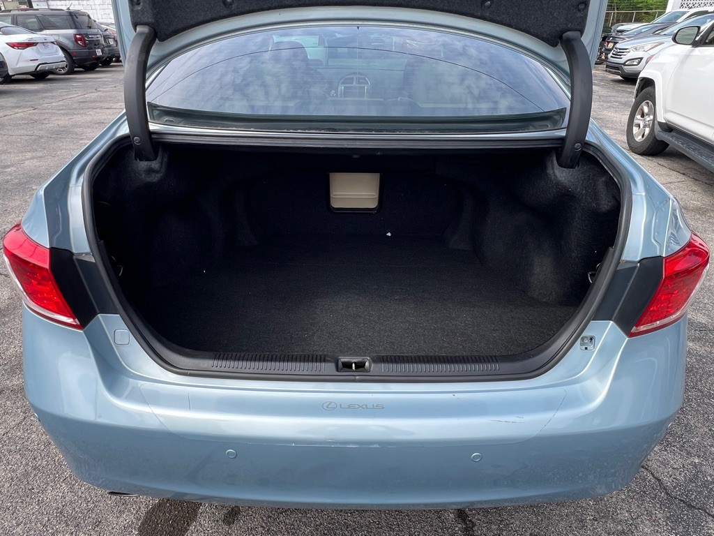 2010 Lexus ES Image 19