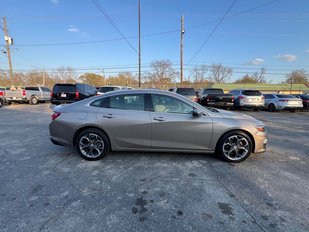 2022 Chevrolet Malibu Image 6