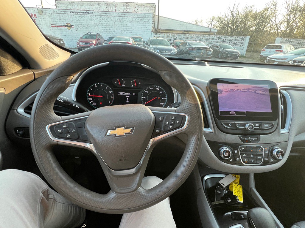 2022 Chevrolet Malibu Image 18