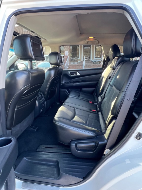 2013 Nissan Pathfinder Image 12