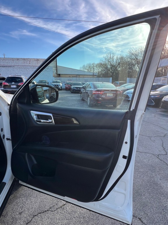 2013 Nissan Pathfinder Image 15