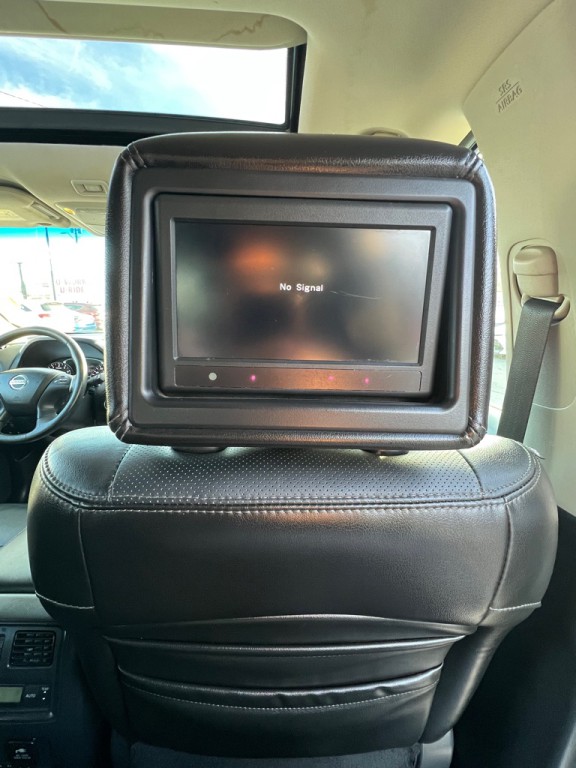 2013 Nissan Pathfinder Image 17