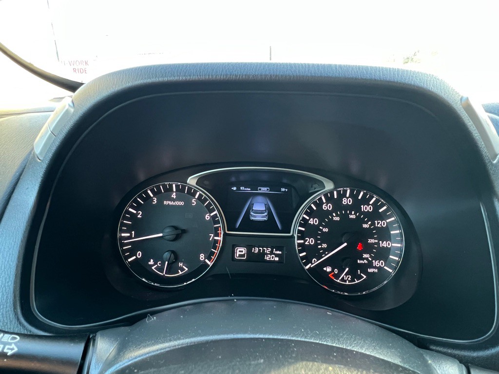 2013 Nissan Pathfinder Image 18