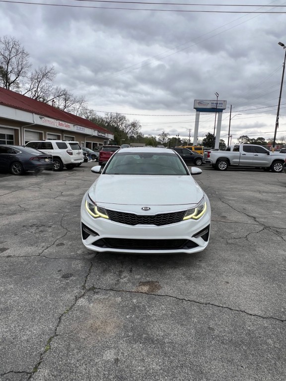 2020 Kia Optima Image 8