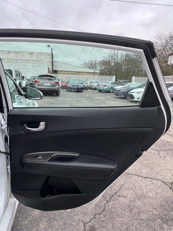 2020 Kia Optima Image 13