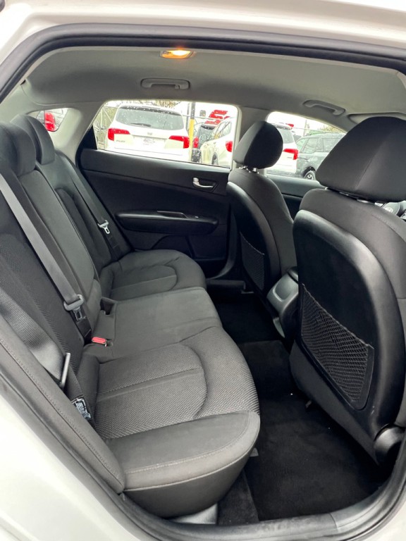 2020 Kia Optima Image 14