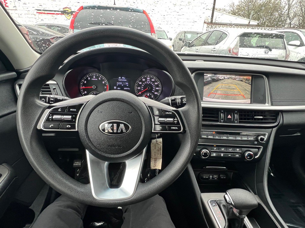 2020 Kia Optima Image 18