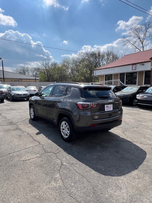 2018 Jeep Compass Image 3
