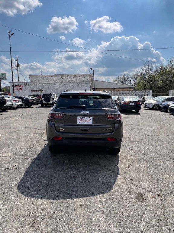 2018 Jeep Compass Image 4