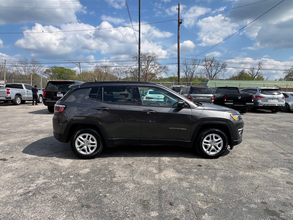 2018 Jeep Compass Image 6