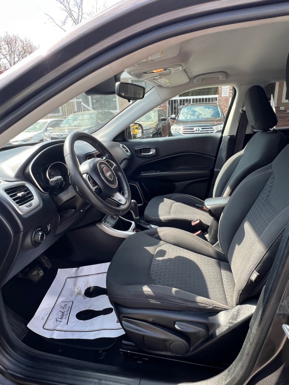 2018 Jeep Compass Image 10