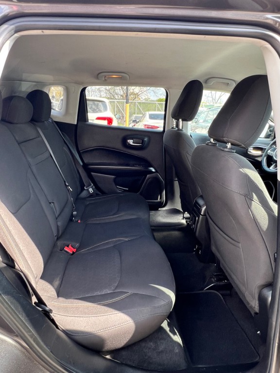 2018 Jeep Compass Image 14