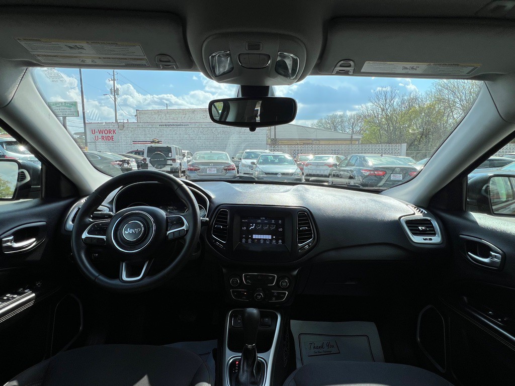 2018 Jeep Compass Image 19