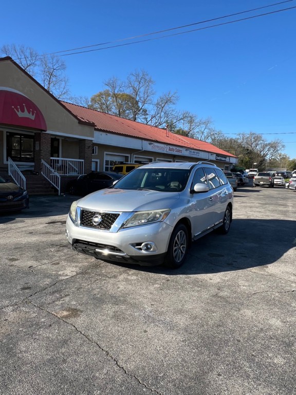 2013 Nissan Pathfinder Image 1