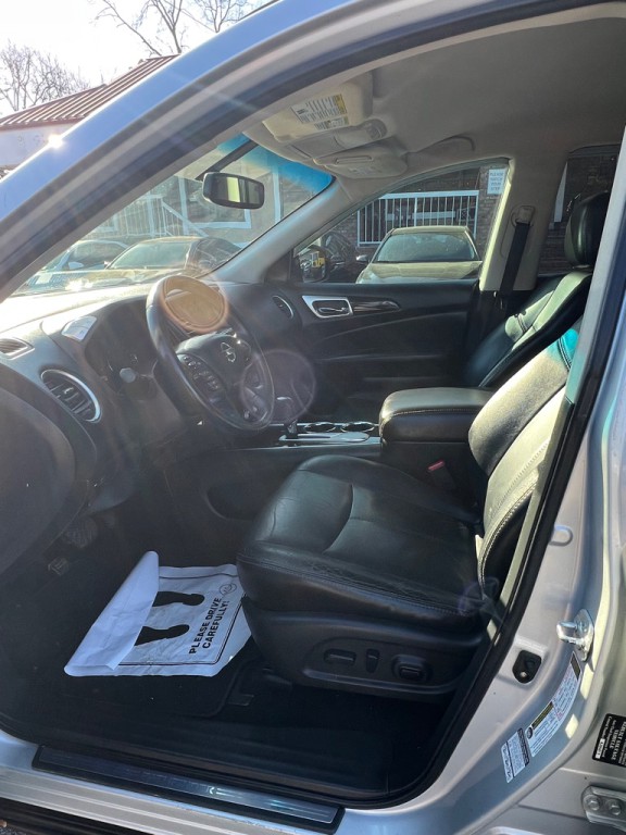 2013 Nissan Pathfinder Image 10