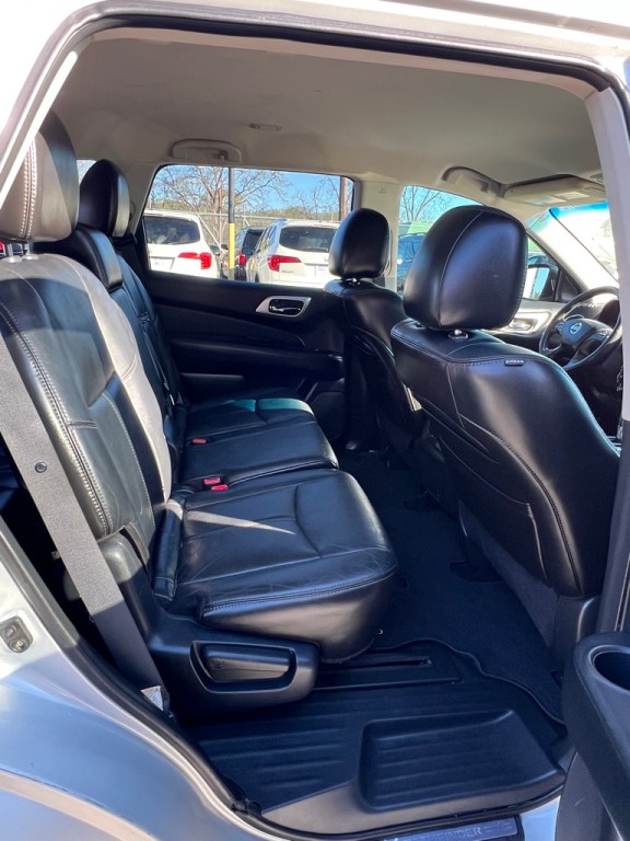 2013 Nissan Pathfinder Image 14