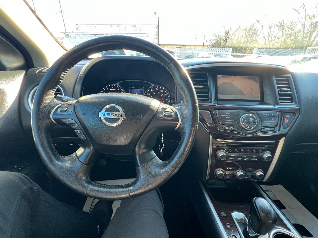 2013 Nissan Pathfinder Image 18