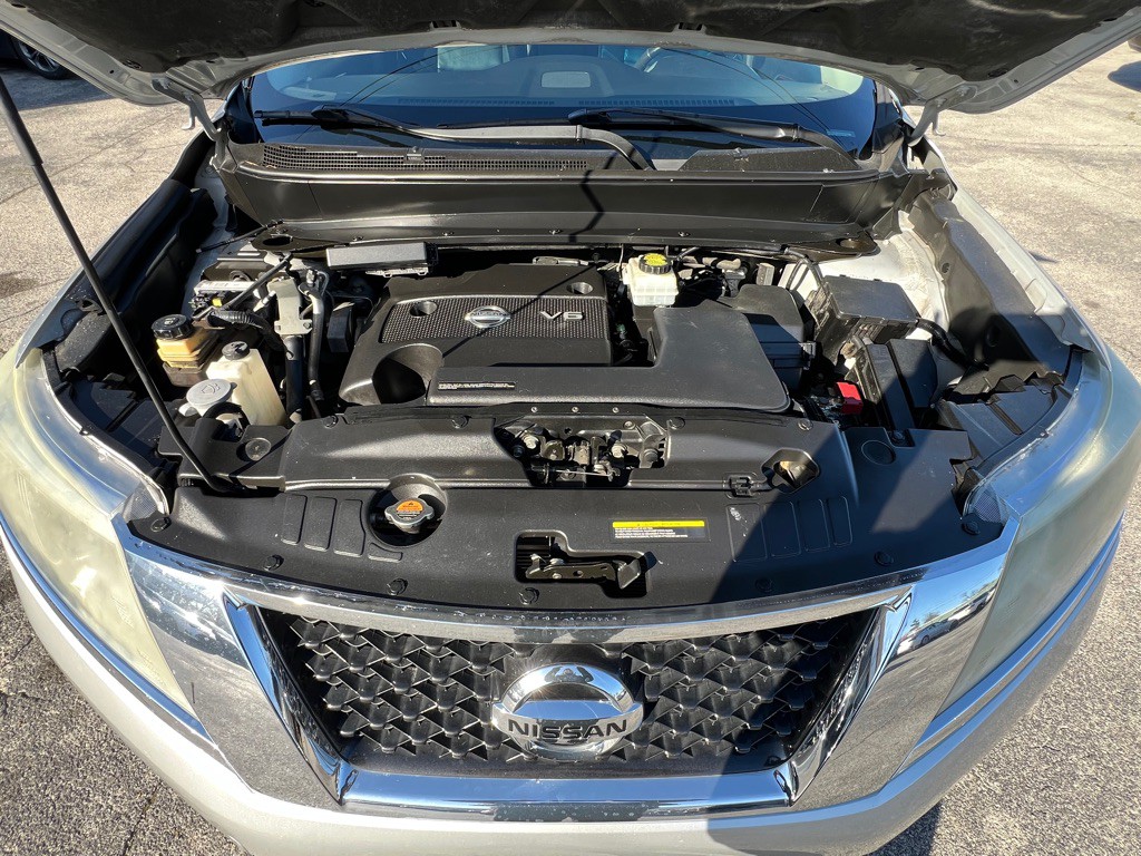 2013 Nissan Pathfinder Image 21