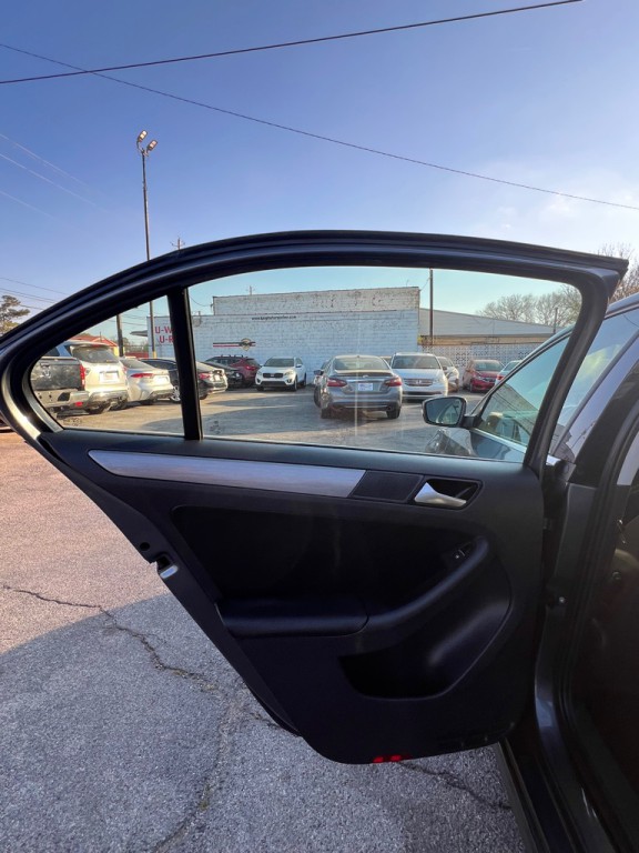 2014 Volkswagen Jetta Image 11