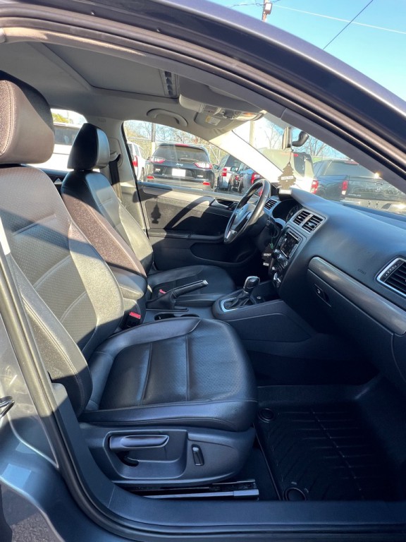 2014 Volkswagen Jetta Image 16