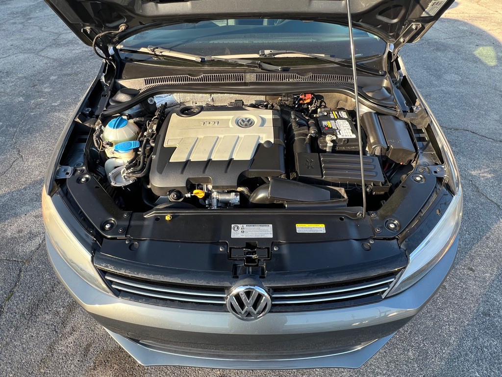 2014 Volkswagen Jetta Image 21