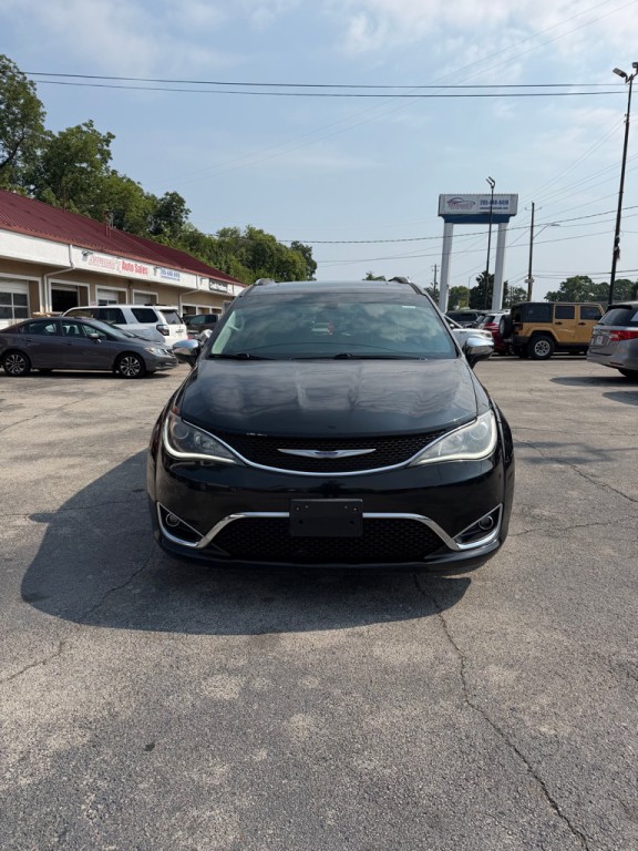 2020 Chrysler Pacifica Image 8