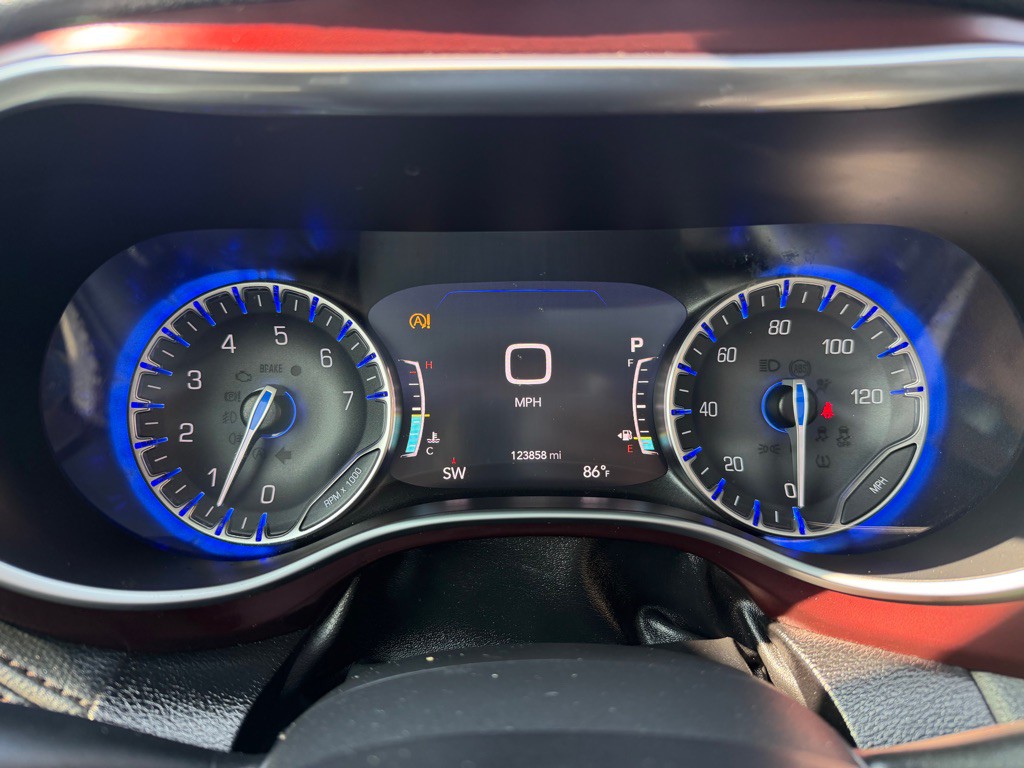 2020 Chrysler Pacifica Image 9