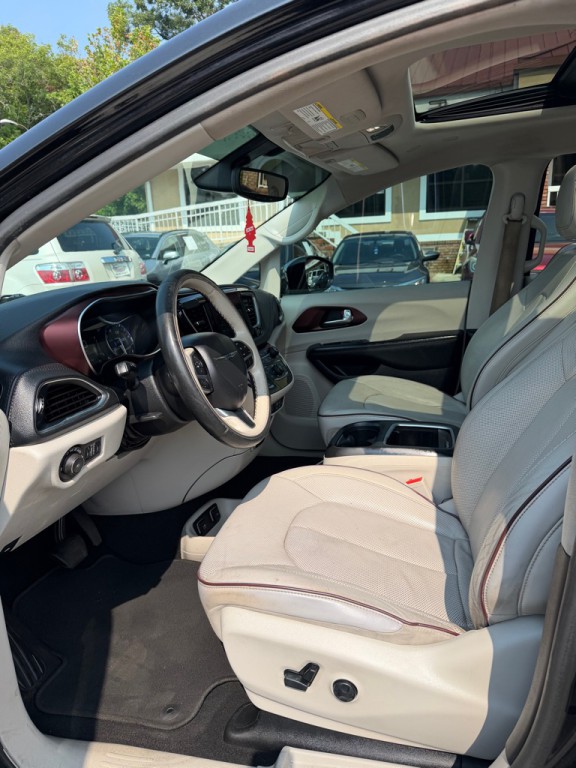 2020 Chrysler Pacifica Image 16