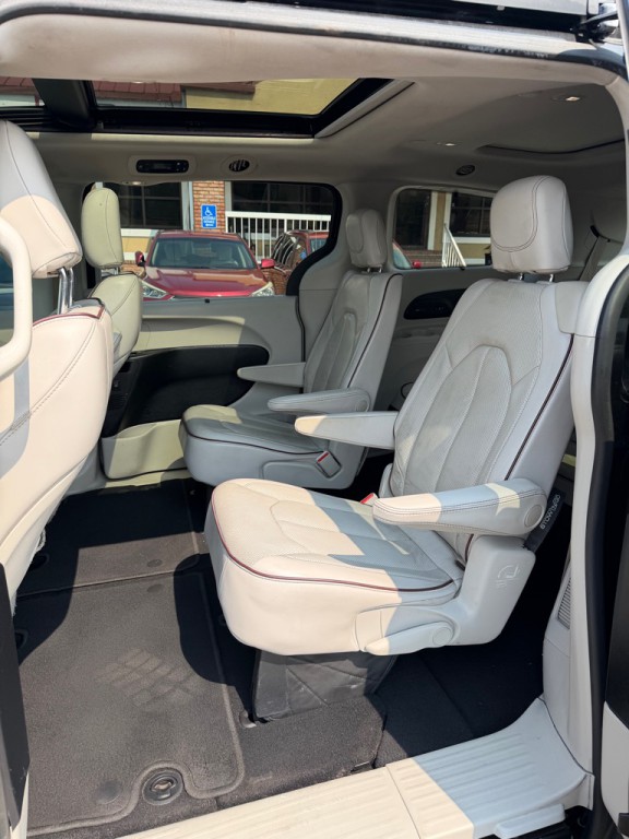 2020 Chrysler Pacifica Image 17
