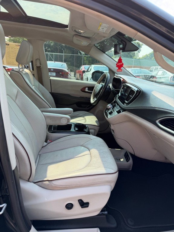 2020 Chrysler Pacifica Image 20